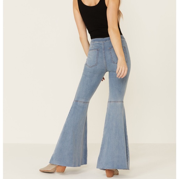 NWT FREE PEOPLE | just float on flares - Picture 2 of 12
